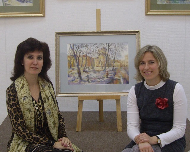Алла Викторовна Константинова – слева